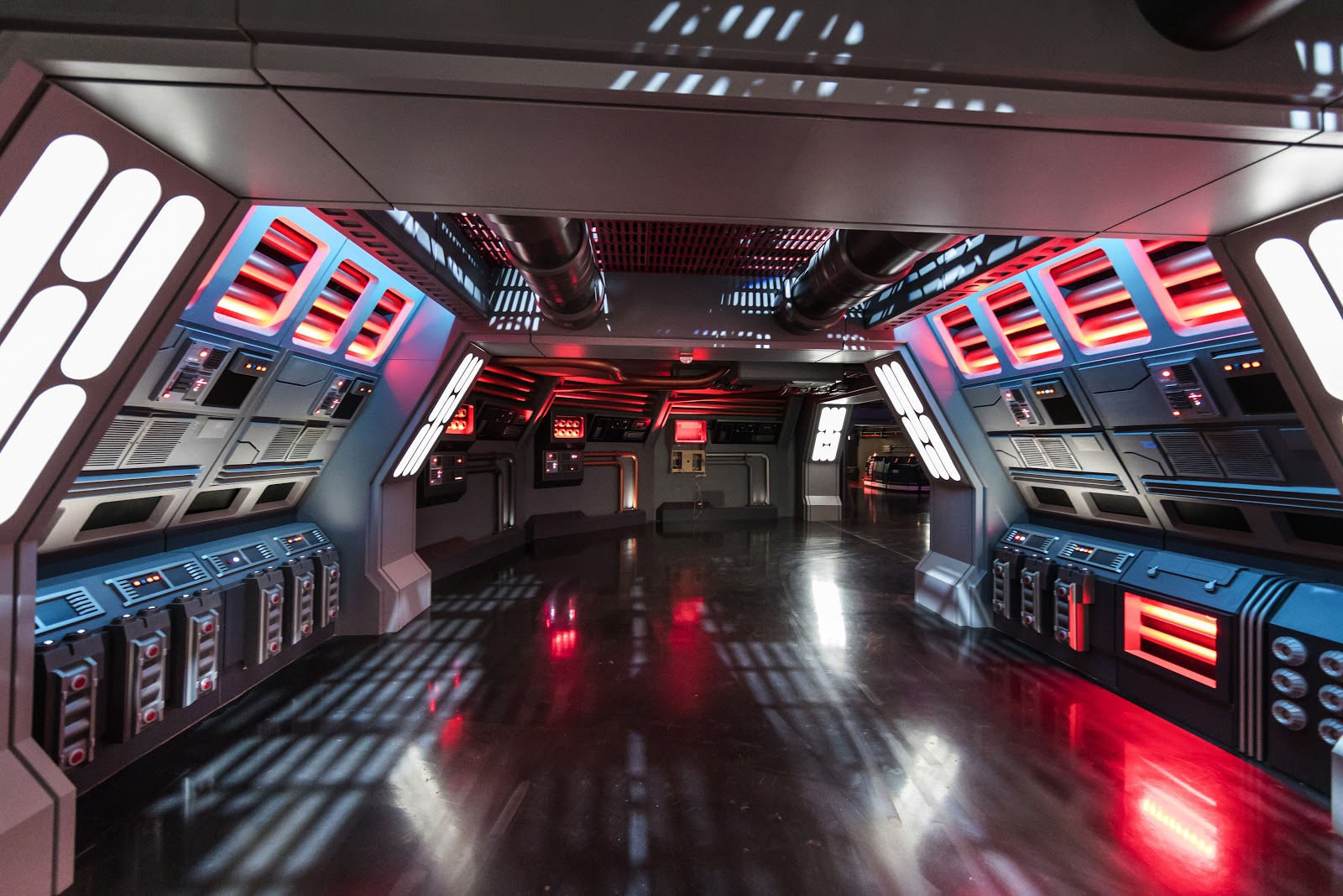 galaxy's edge boutiques et restaurants