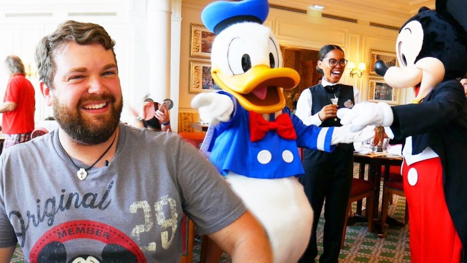 Brian Hull Disneyland Paris