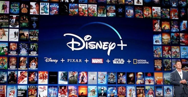 Cependant, le lancement européen était destiné à dissiper une partie de la confusion quant à savoir si Disney + aurait accès à toutes les saisons de spectacles tels que The Simpsons au Royaume-Uni. Plus tôt dans la journée, un porte-parole de Sky a déclaré qu'il aurait accès à l'émission sur une base "co-exclusive" dans un avenir prévisible et Disney a ensuite tweeté un beignet de style Simpsons suggérant qu'il pourrait être disponible sur Disney + au lancement.
