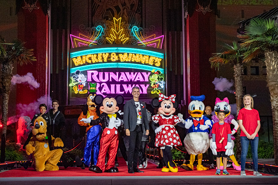 mickey & minnie's runaway railway