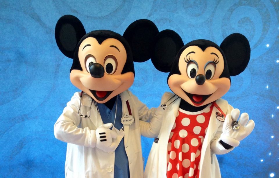 100 000 fournitures médicales disneyland paris