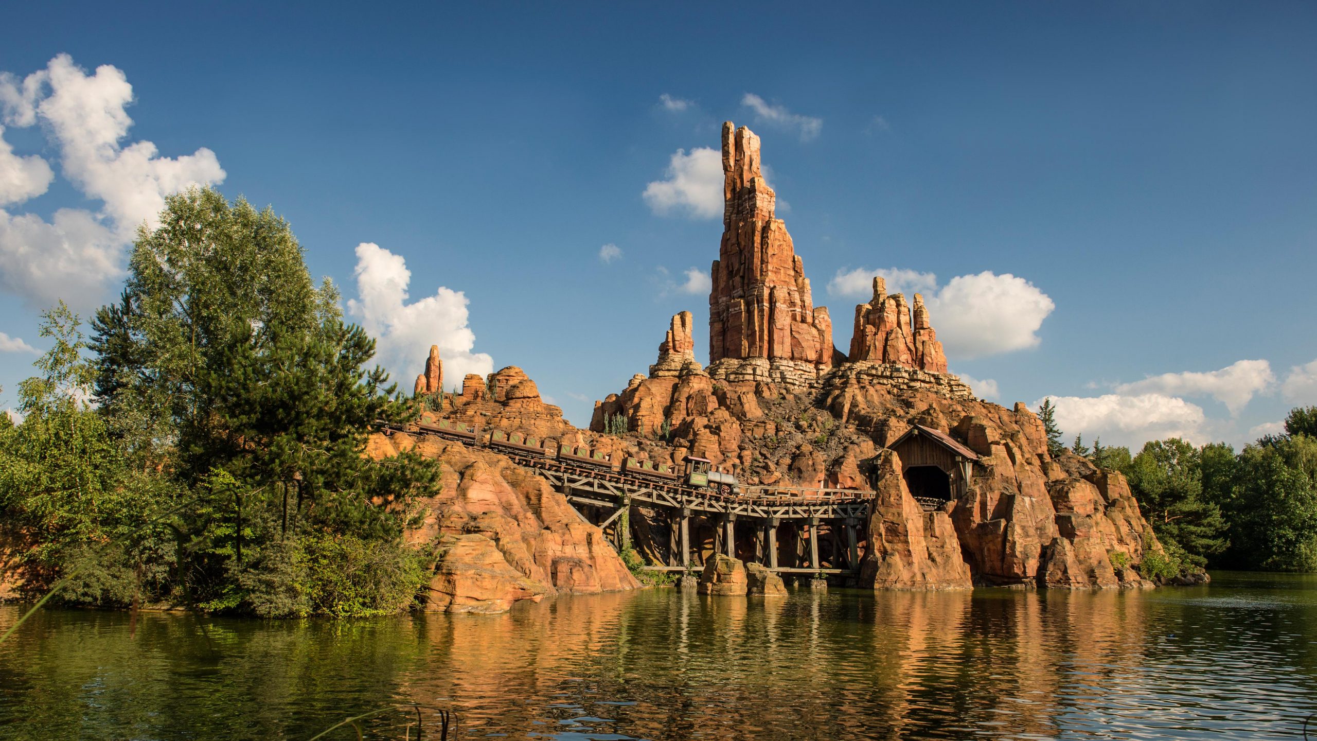 Un Tour Virtuel Dans La Mine De Big Thunder Mountain Disneyphile