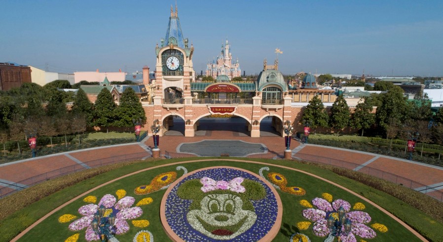 shanghai disneyland