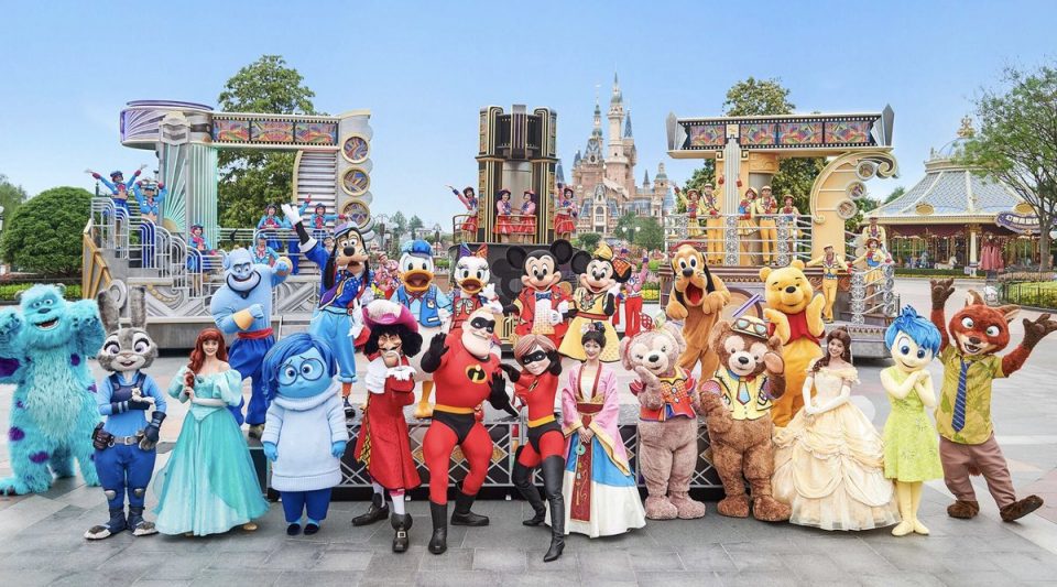 shanghai disneyland