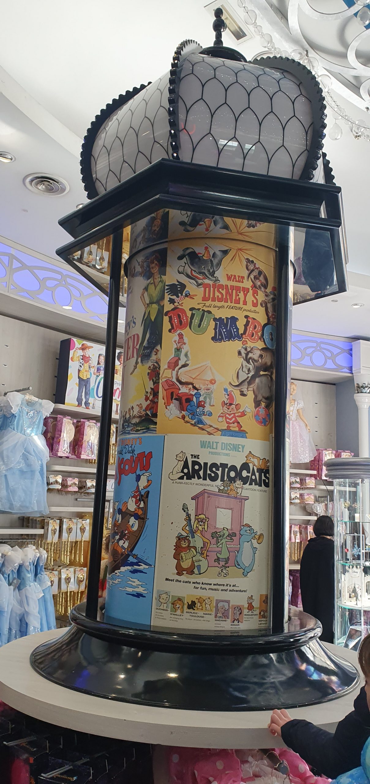 disney store champs élysées