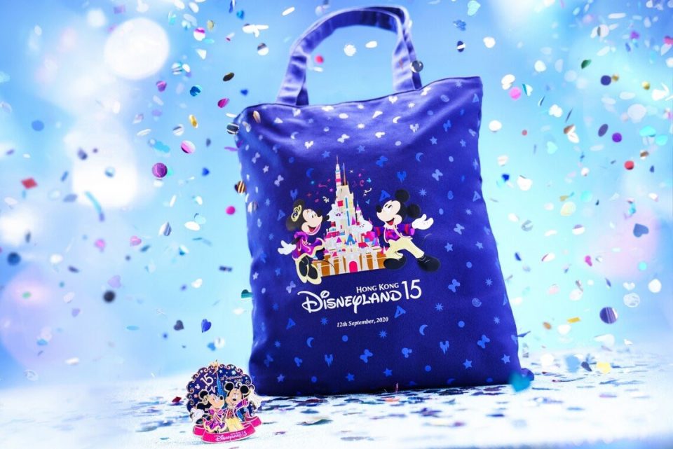 hong kong disneyland 15 castle of magical dreams