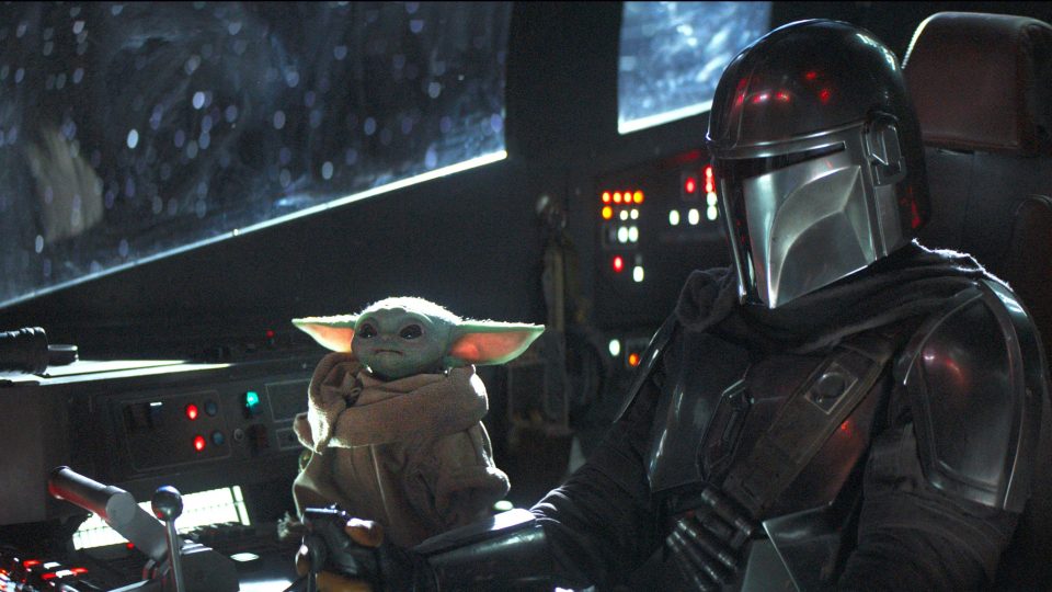 mandalorian-and-baby-yoda-razor-crest