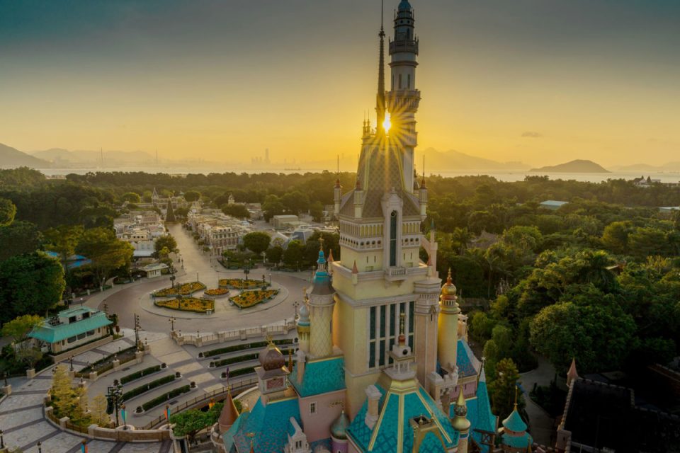 hong kong disneyland