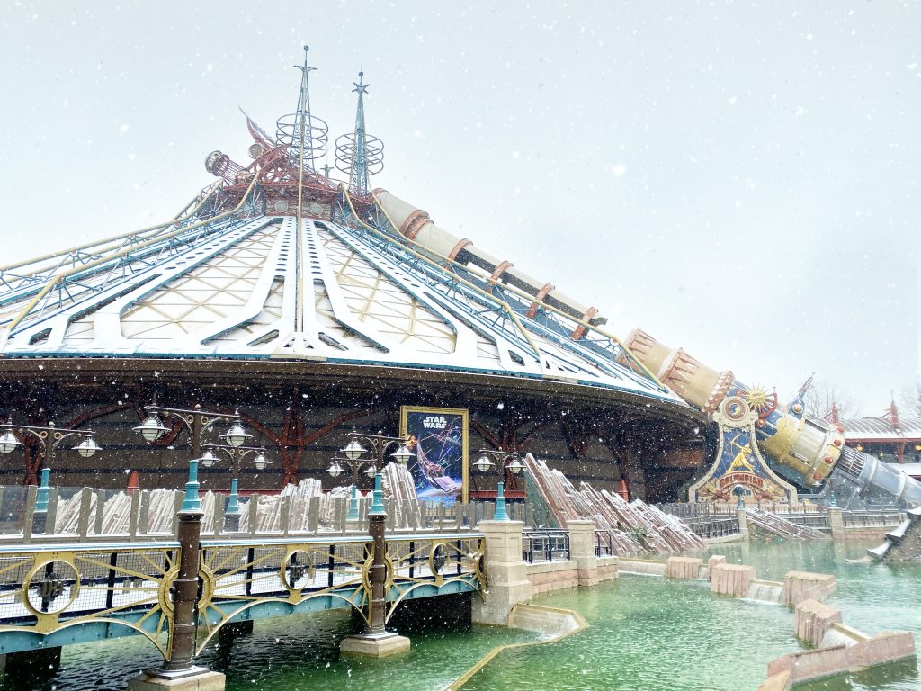 disneyland paris neige