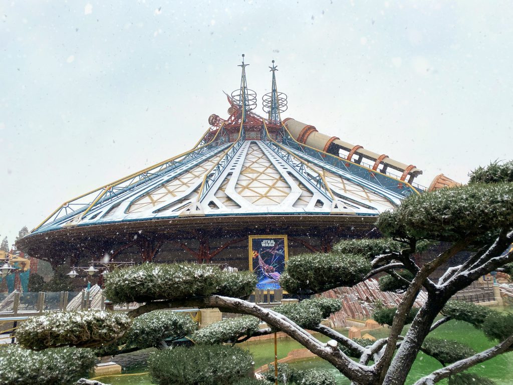 disneyland paris neige