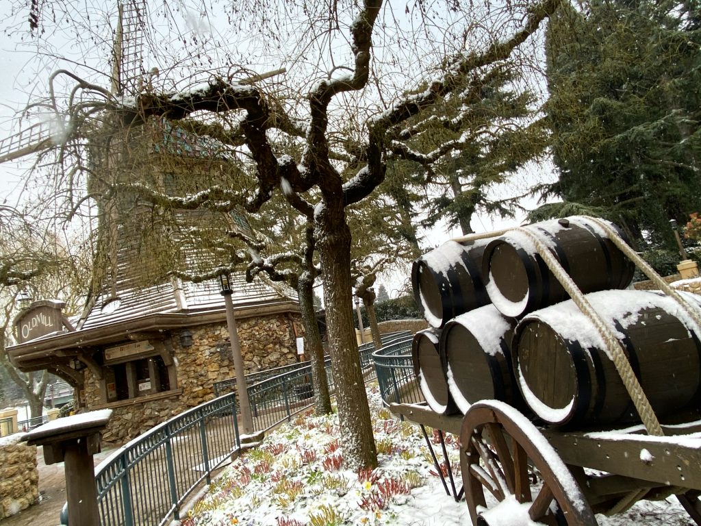 disneyland paris neige