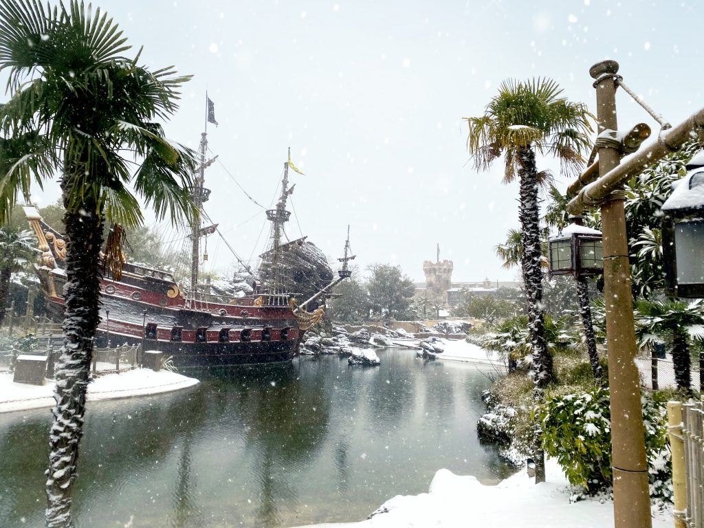 disneyland paris neige