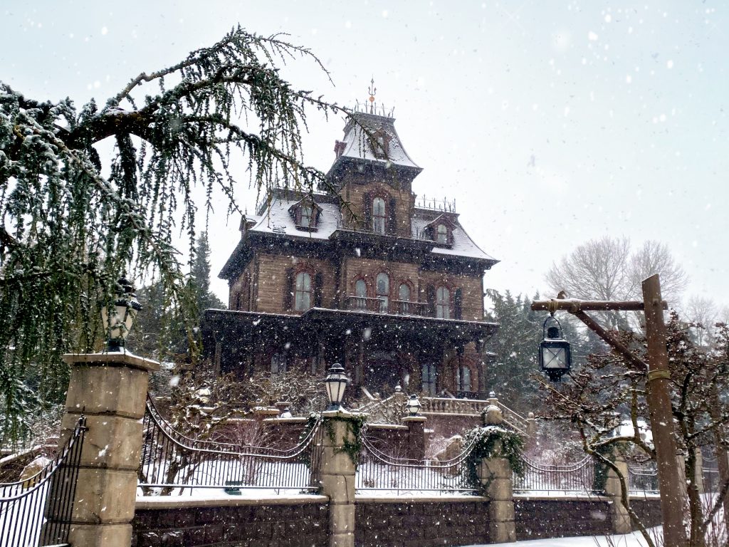 disneyland paris neige