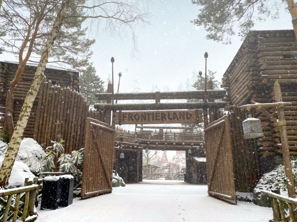 disneyland paris neige