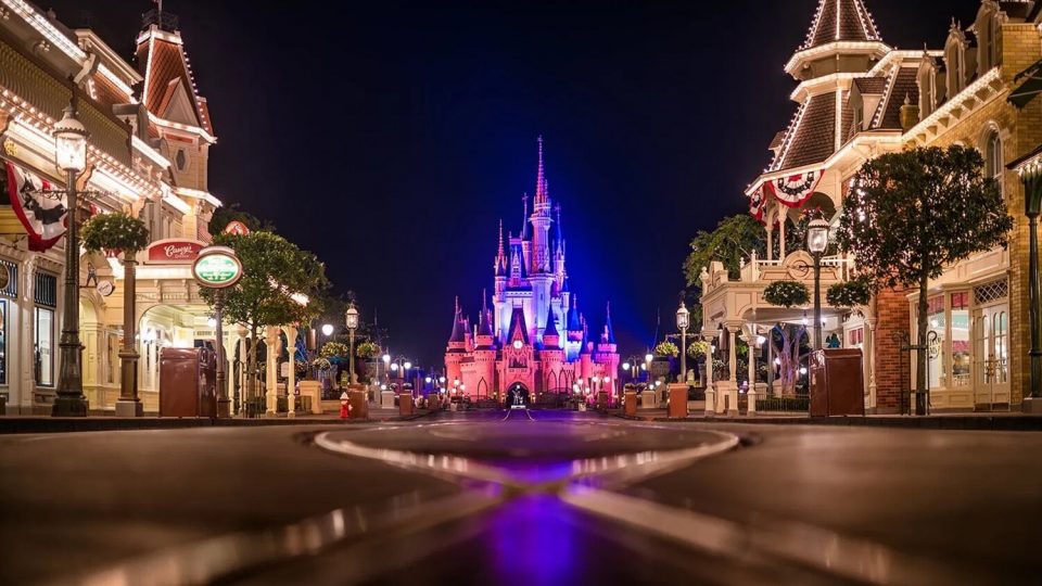 Disney D veloppe Une S rie Autour De La Society Of Explorers And 