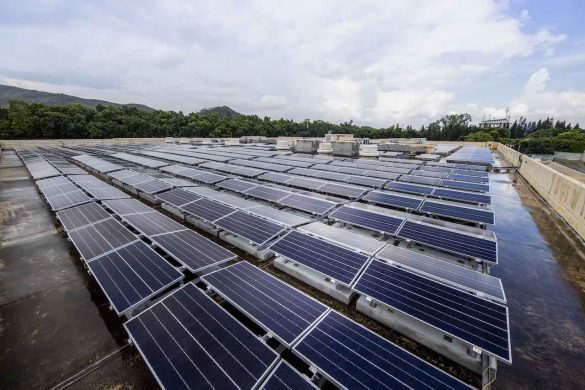 Le parc Hong Kong Disneyland le parc a installé plus de 5 000 panneaux solaires
