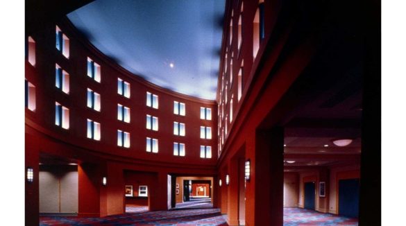 Hall du centre de convention en 1992