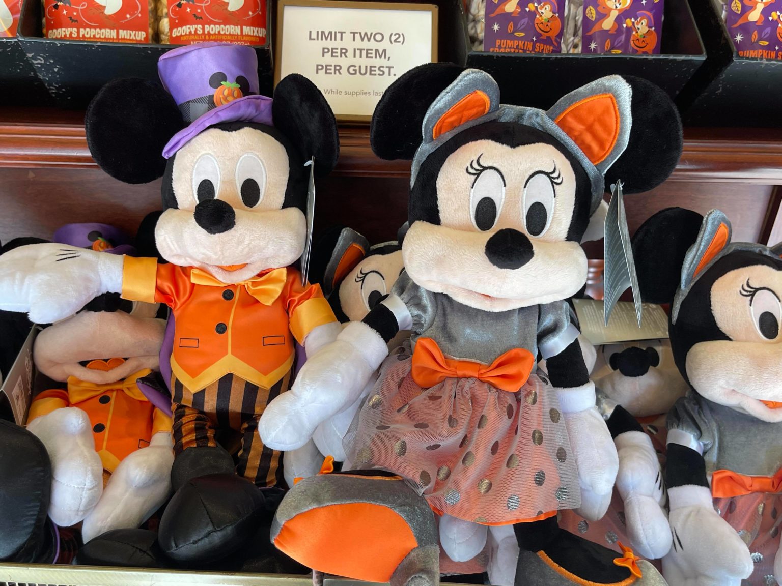 merchandise halloween 2021
