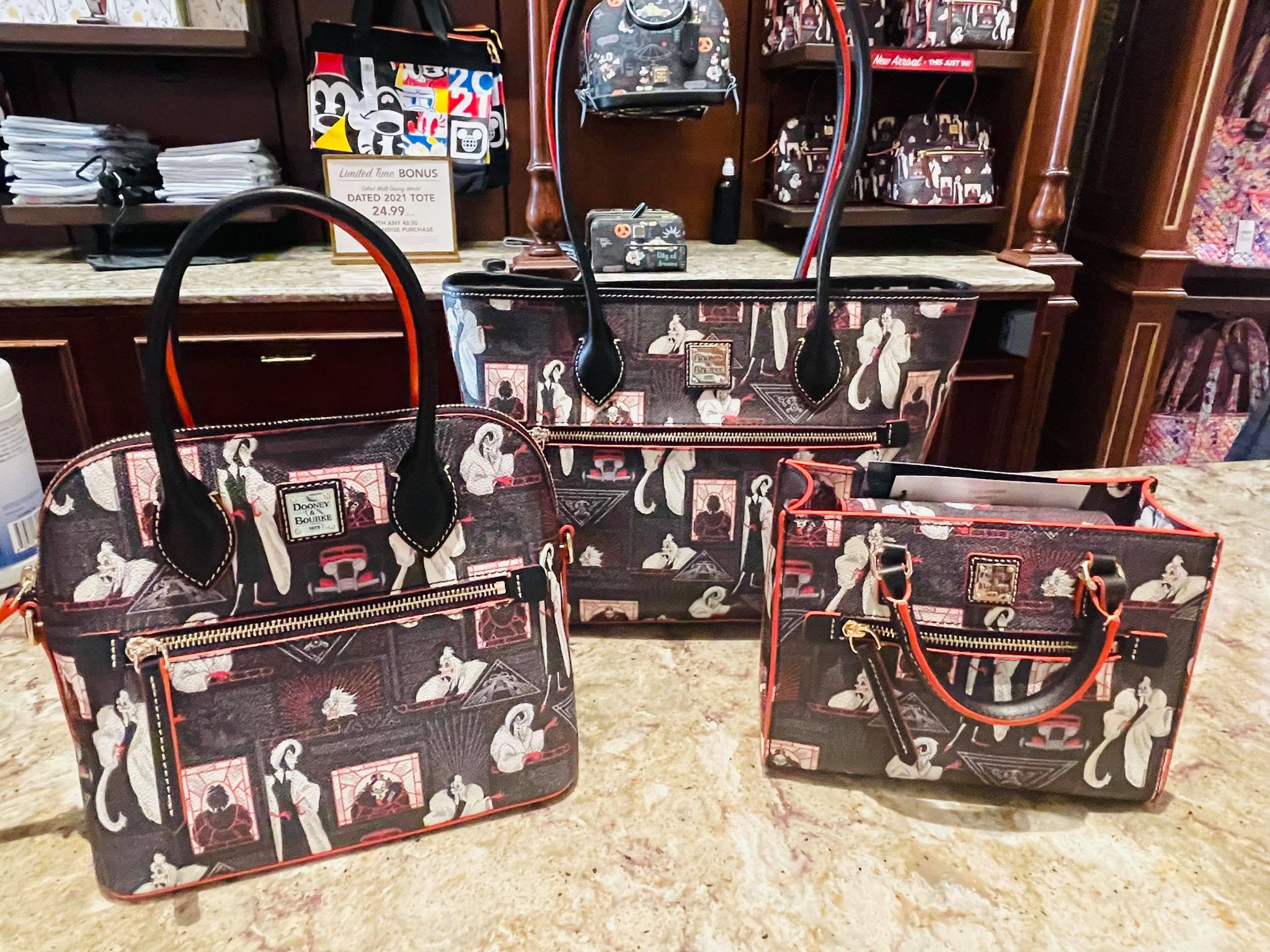 merchandise halloween 2021
