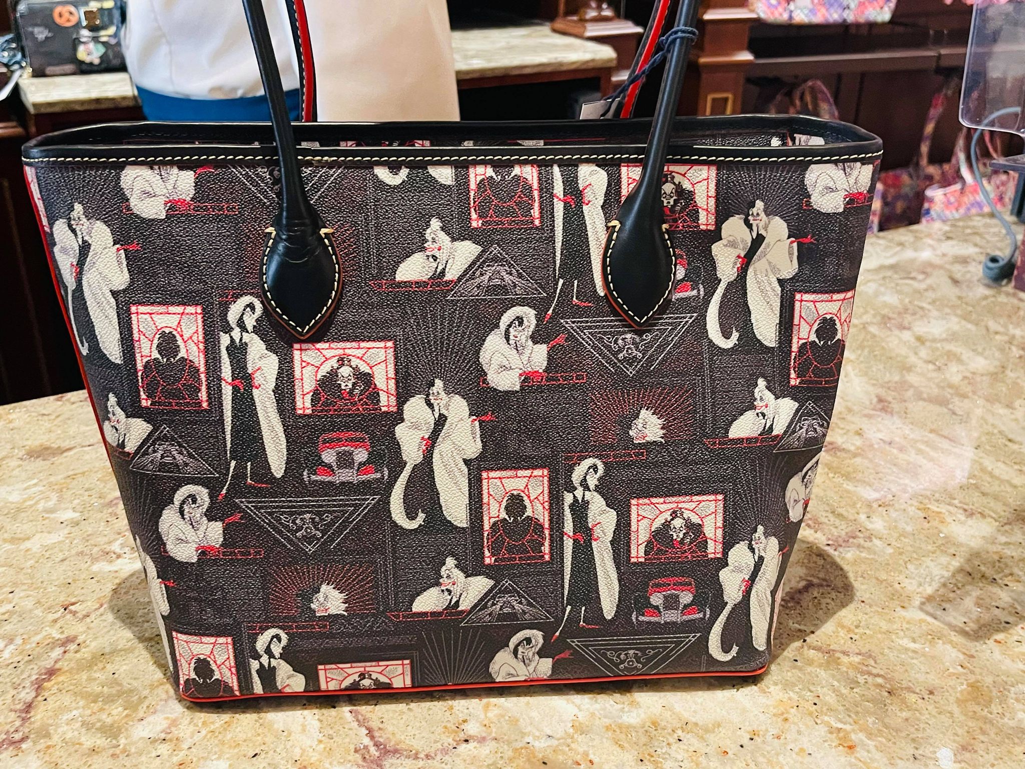 merchandise halloween 2021