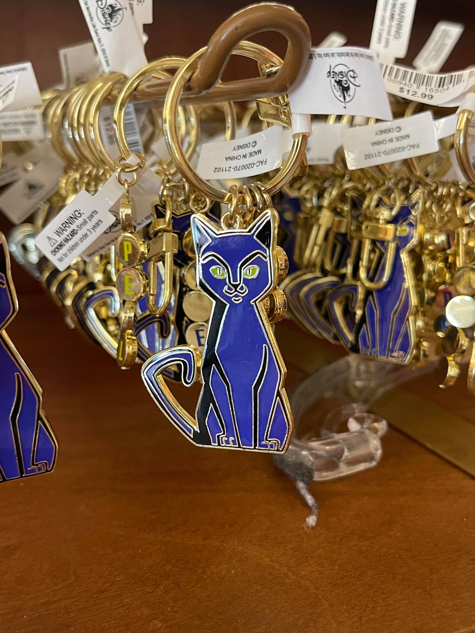 merchandise halloween 2021