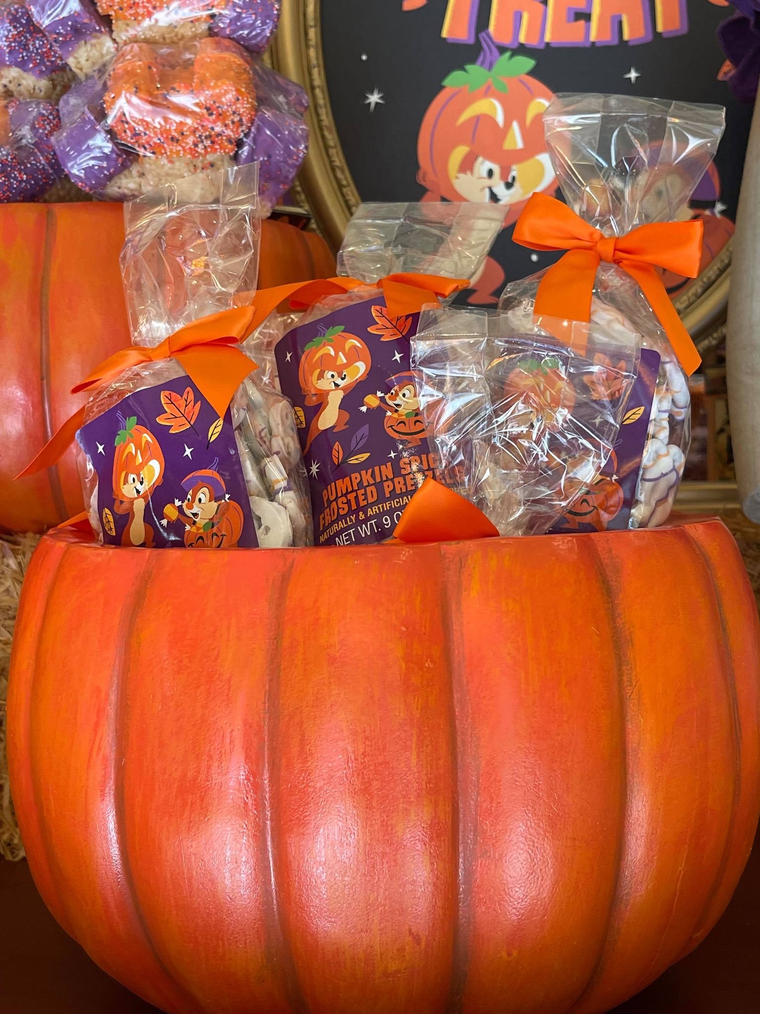merchandise halloween 2021