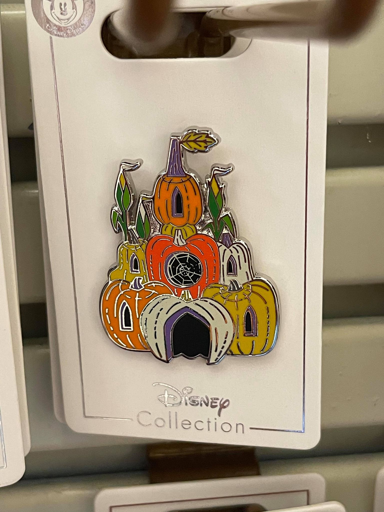 merchandise halloween 2021