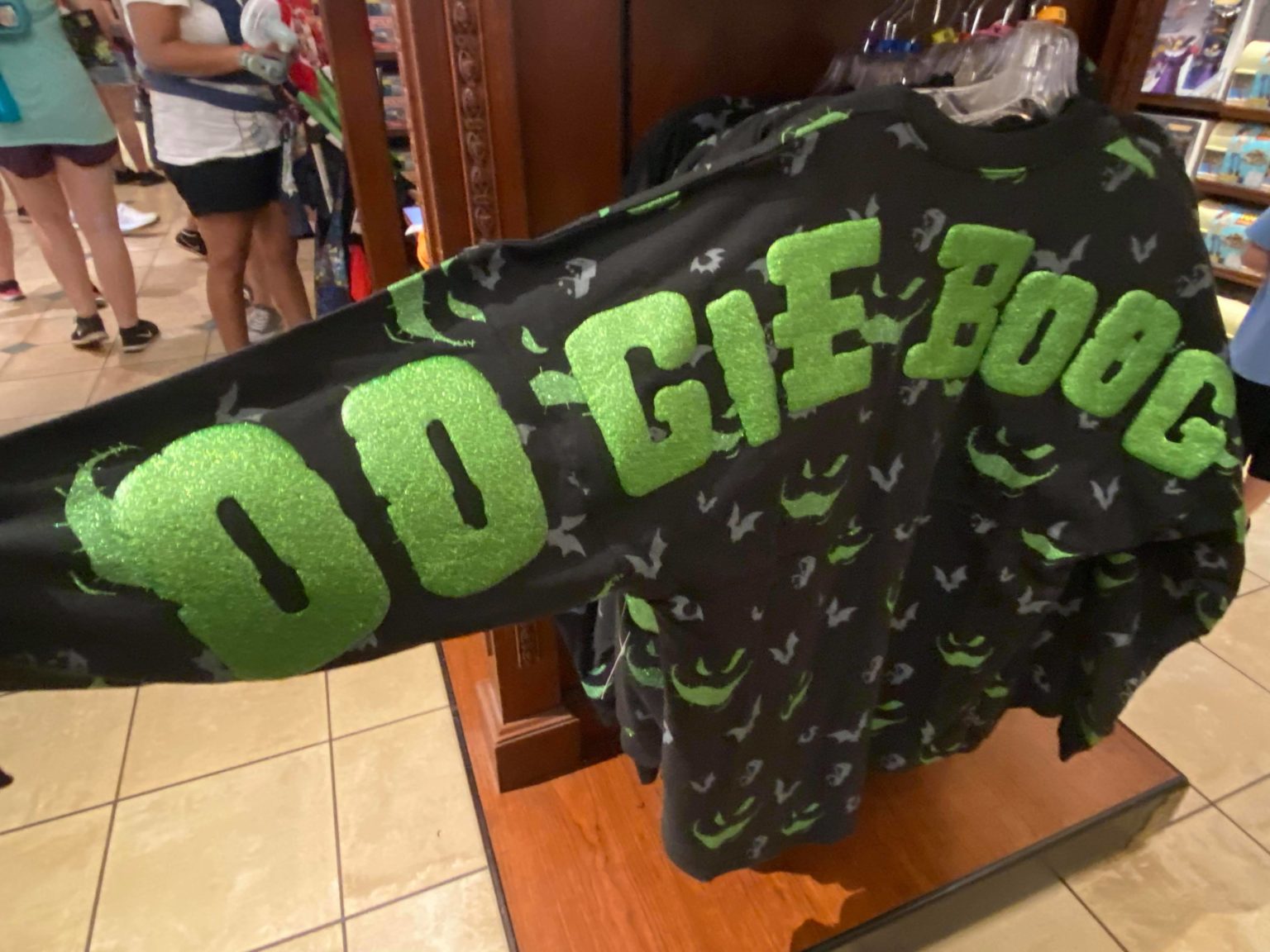 merchandise halloween 2021