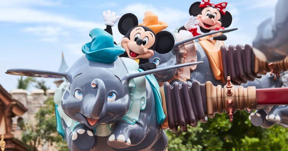hong kong disneyland covid-19