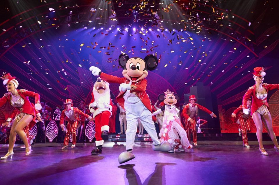 mickey et le big band de noël disneyland paris 2022