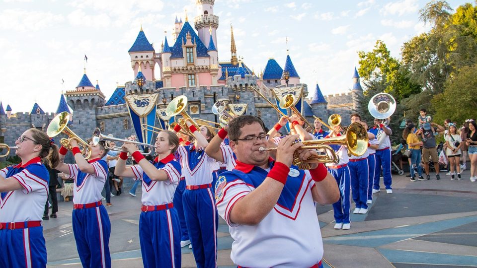 Disneyland All-American College Band 01