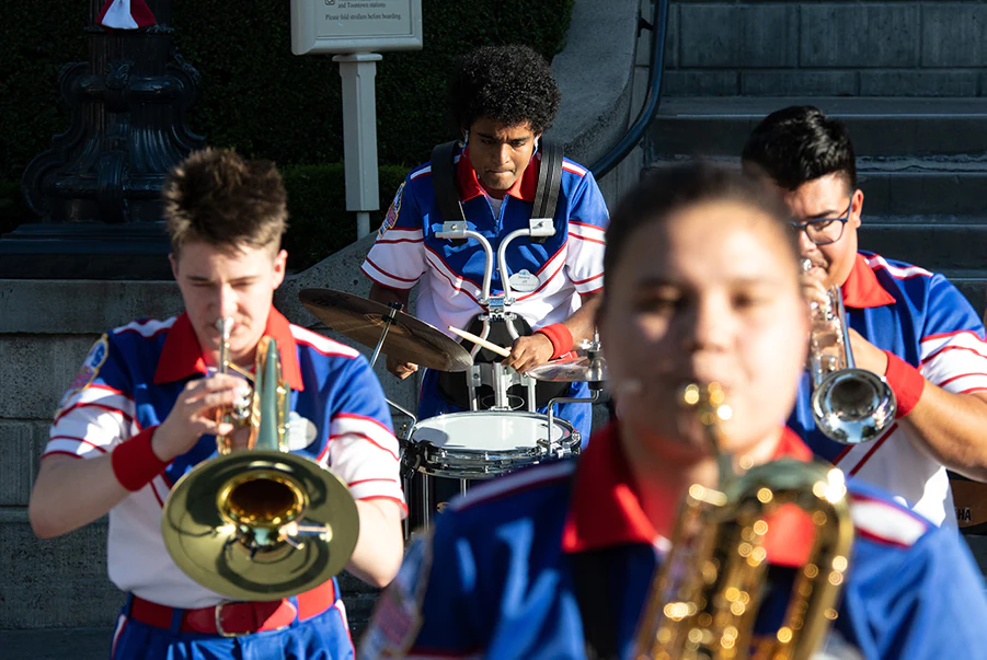 Disneyland All-American College Band 01