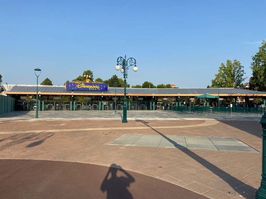 halle sécurité disneyland