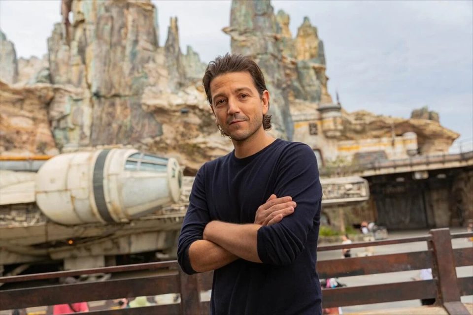 diego luna galaxy's edge