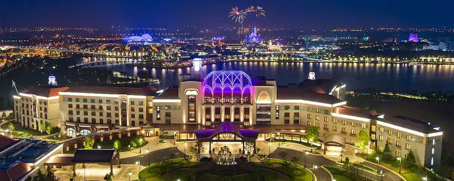shanghai disneyland hotel 2022