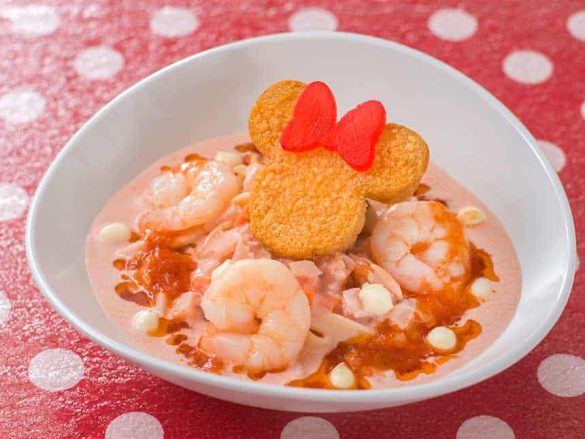 Fettucine avec ragoût palourdes et crevettes ¥1,200 (Plaza Pavillion Restaurant)
