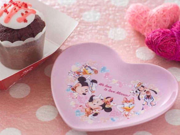 Muffin chocolat avec plat souvenir ¥900 (Sweetheart Cafe)