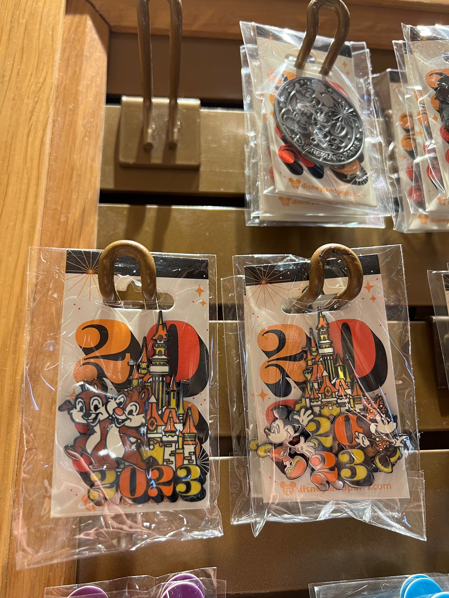 merchandise 2023 disneyland paris
