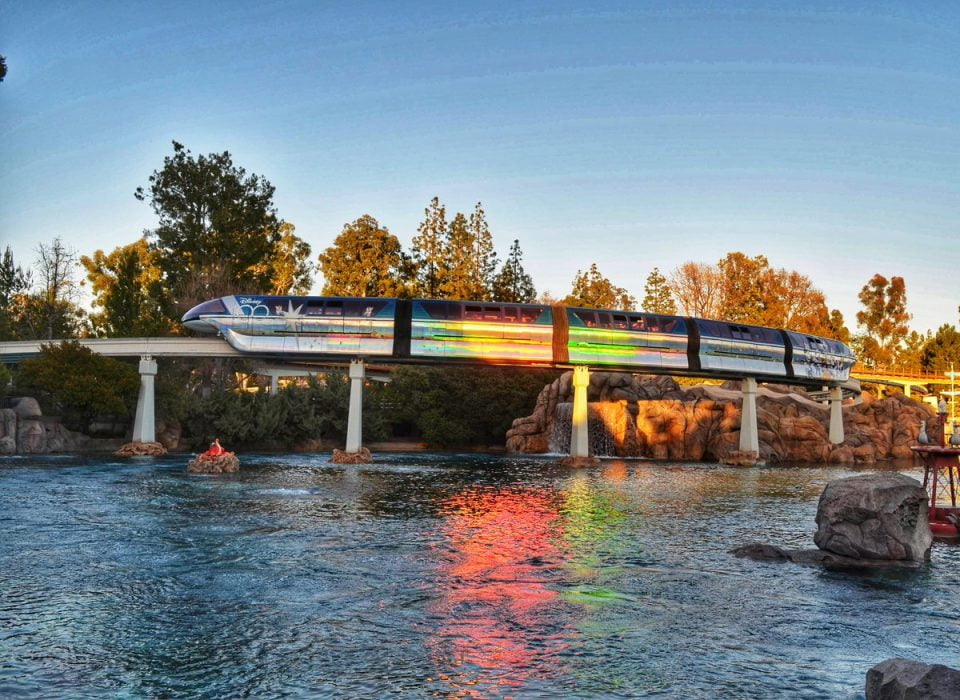 monorail disney 100