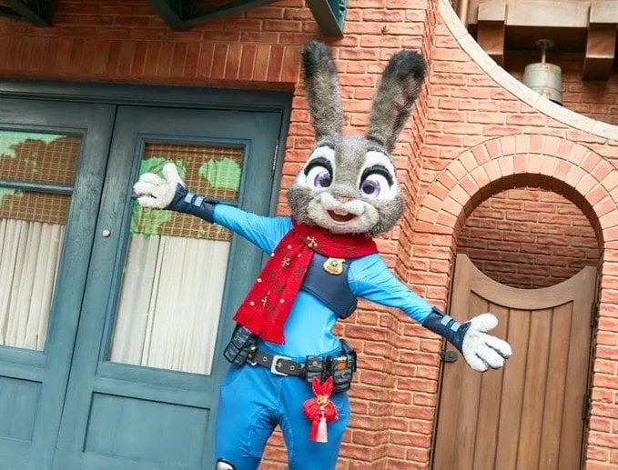 shanghai disney resort lapin 2023