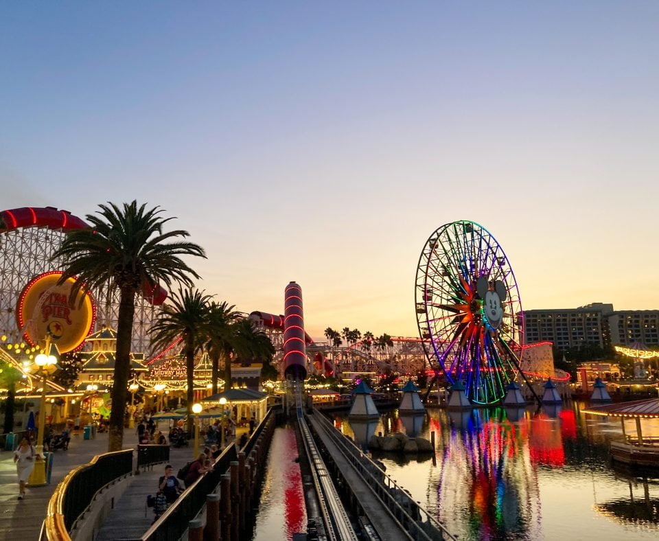 capacité parcs disney 2023