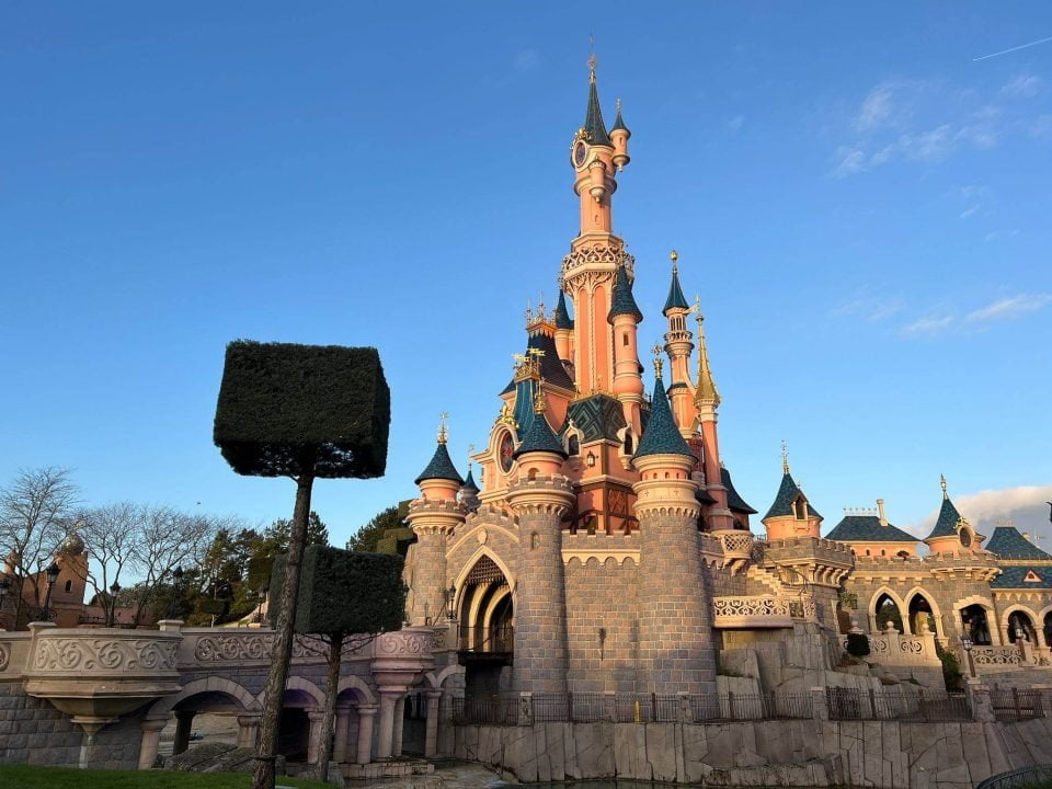 disneyland paris premier trimestre 2023 02