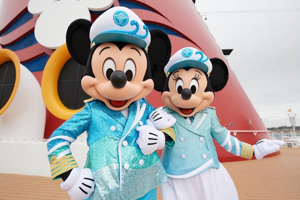 disney cruise line 25 mickey minnie capitaines 01