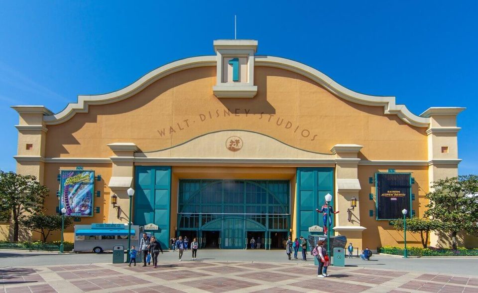 disney studio 1 transformation 01