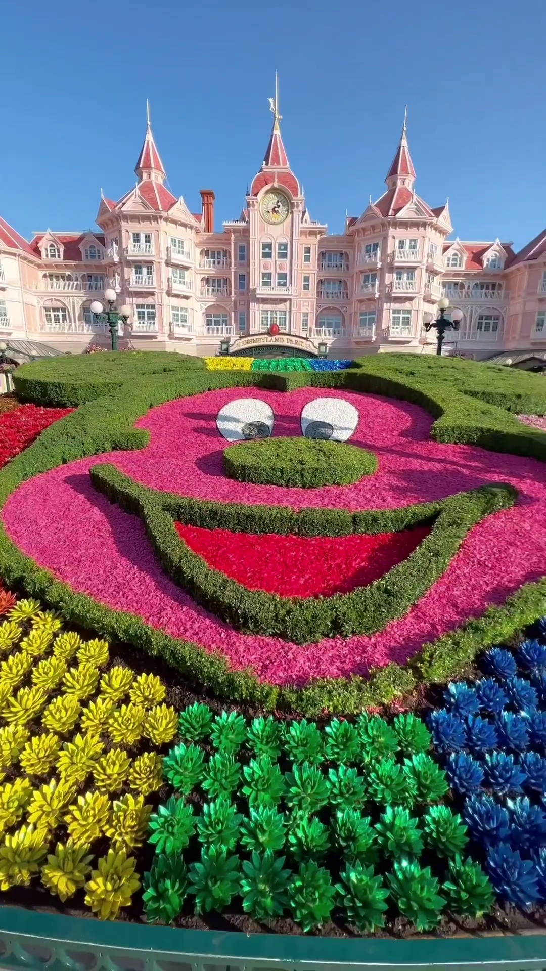 mickey floral diversité fiertés 2023 01