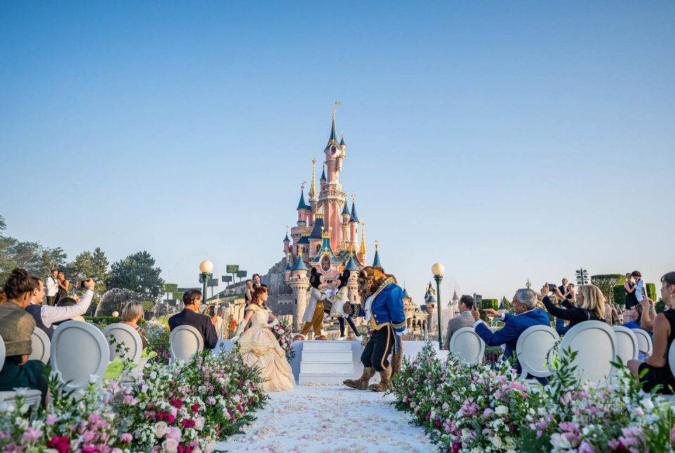 couple mariage disneyland paris