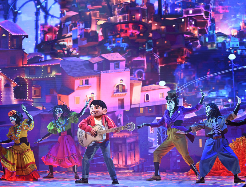effets spéciaux disneyland paris together metin cig 01