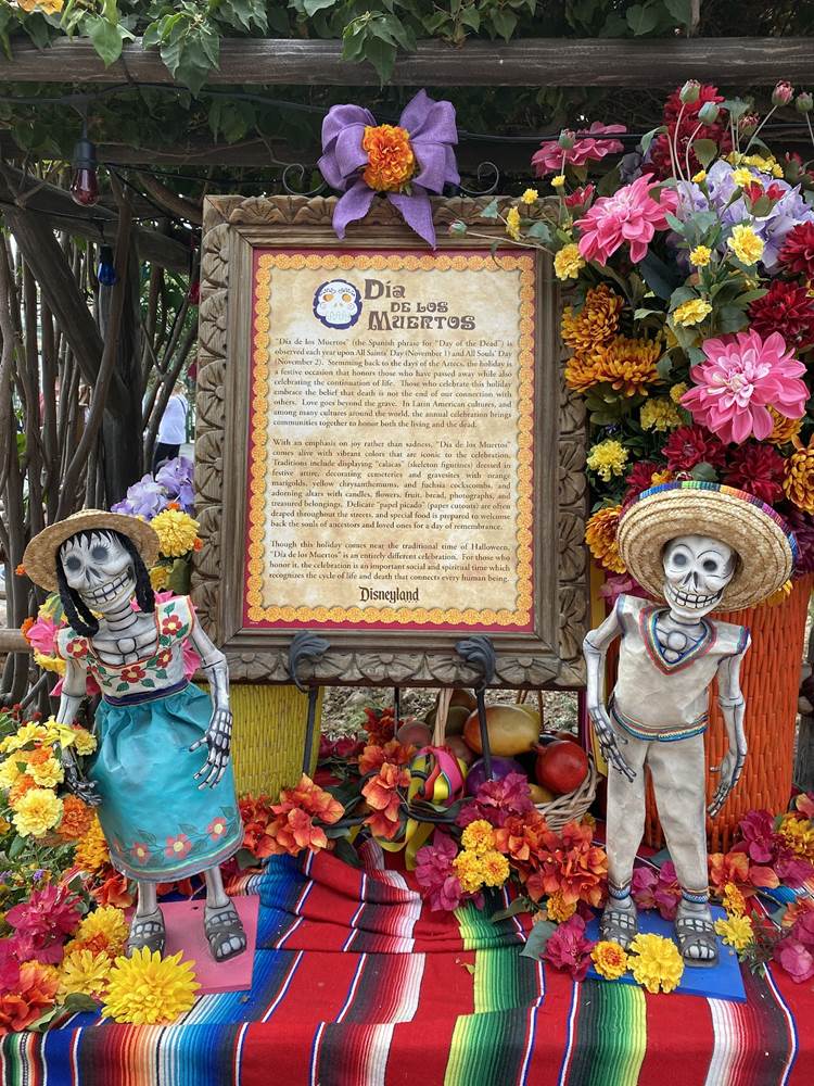 halloween time 2023 disneyland
