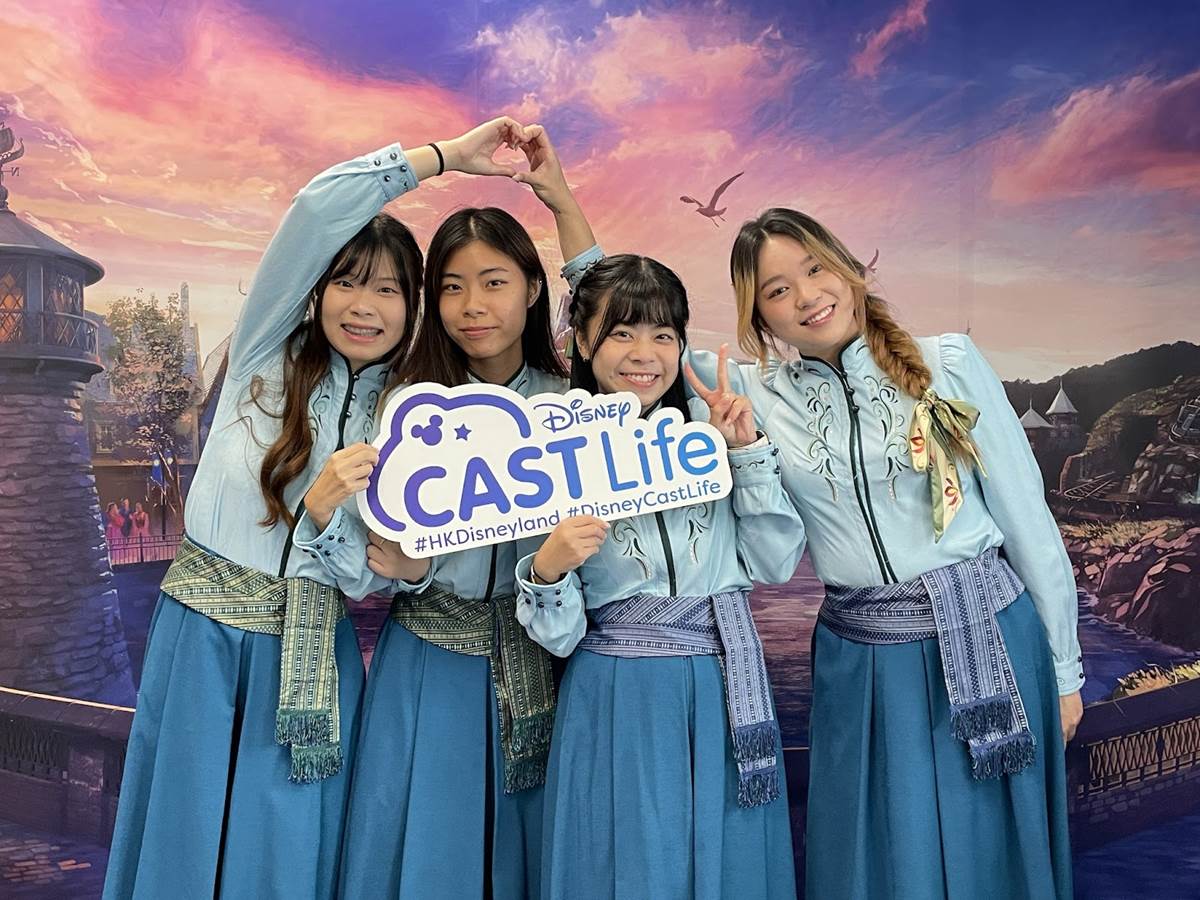 tenues cast members frozen 01