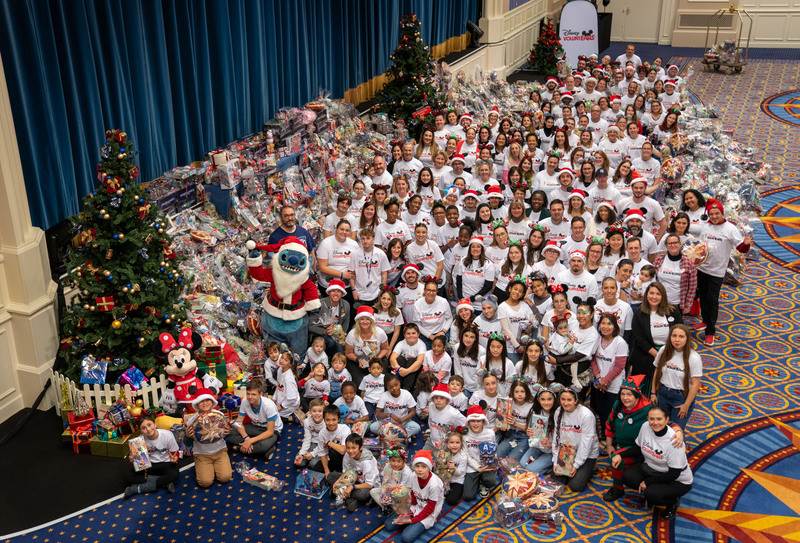 disney voluntears enfants noël 01